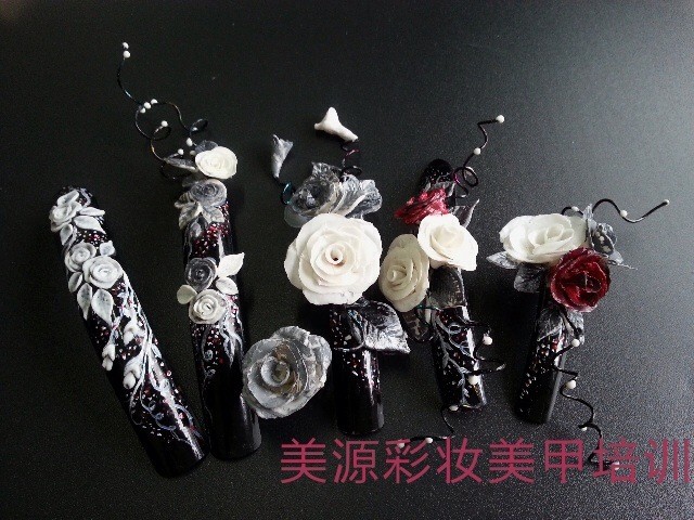 镇江学美甲培训案例作品